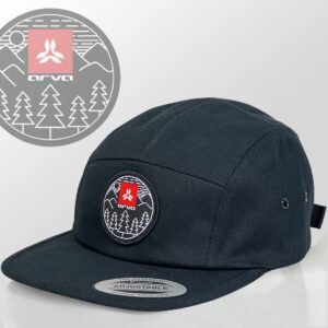 Casquette-5-Panels-personnalisée-en-écusson