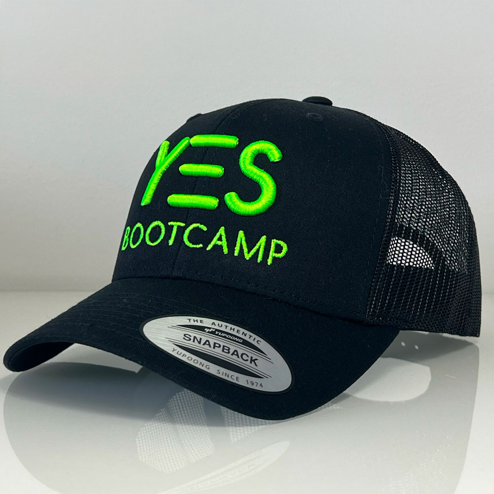 Casquette trucker avec broderie 3D