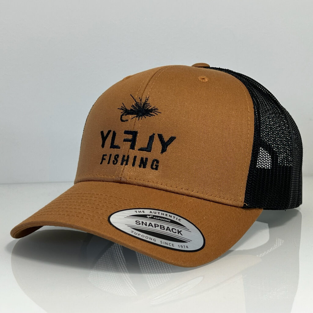 Casquette Trucker baseball Yupoong avec logo brodé pèche
