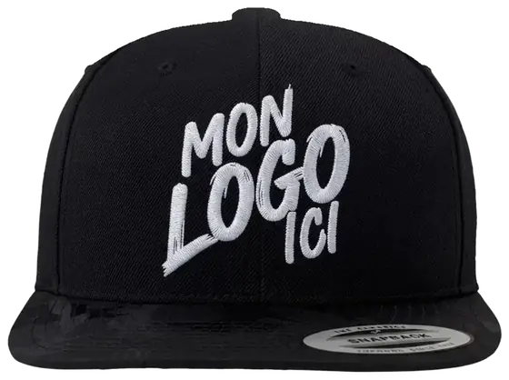 Casquette snapback Yupoong Black camo personnalisée avec un logo brodé, vue de face