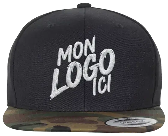 Casquette snapback Yupoong Black green camo personnalisée avec un logo brodé, vue de face