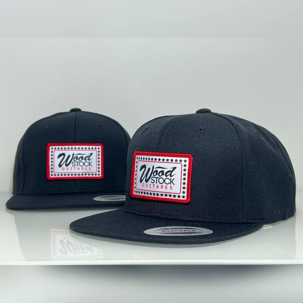 Casquettes snapback noires avec écusson tissé Woodstock Guitares